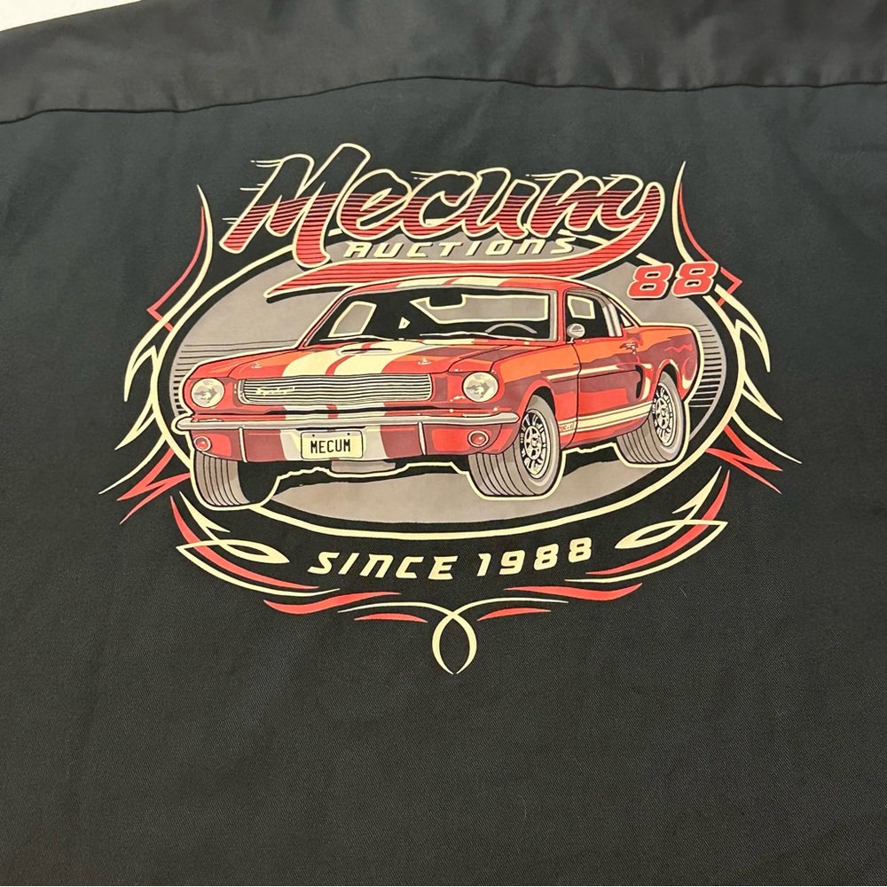 Mecum Auctions Button Up Industrial Short Sleeve Shirt XXL NWT Ford Mustang